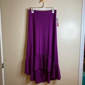 Elle high low skirt size XS